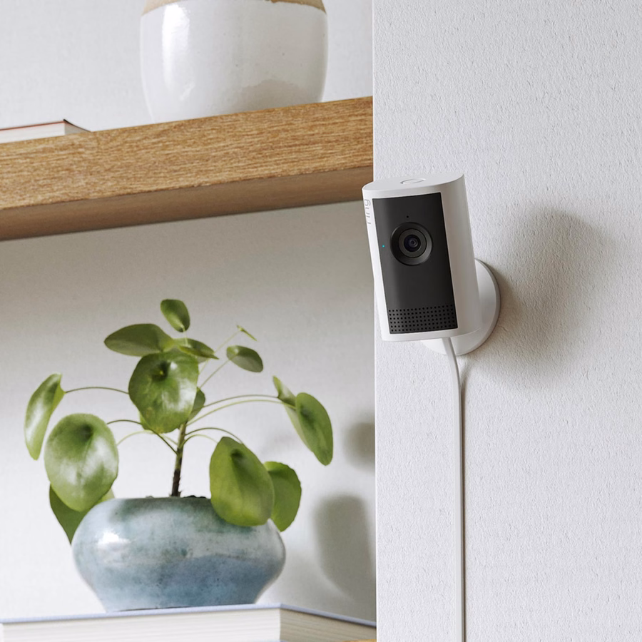 Indoor Cam Plus με Retinal 2K