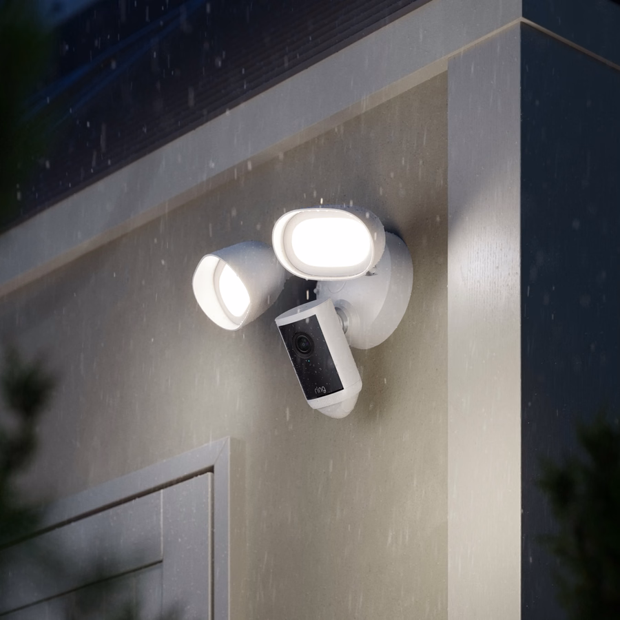 Floodlight Cam Pro (νεότερο μοντέλο) με Retinal 4K
